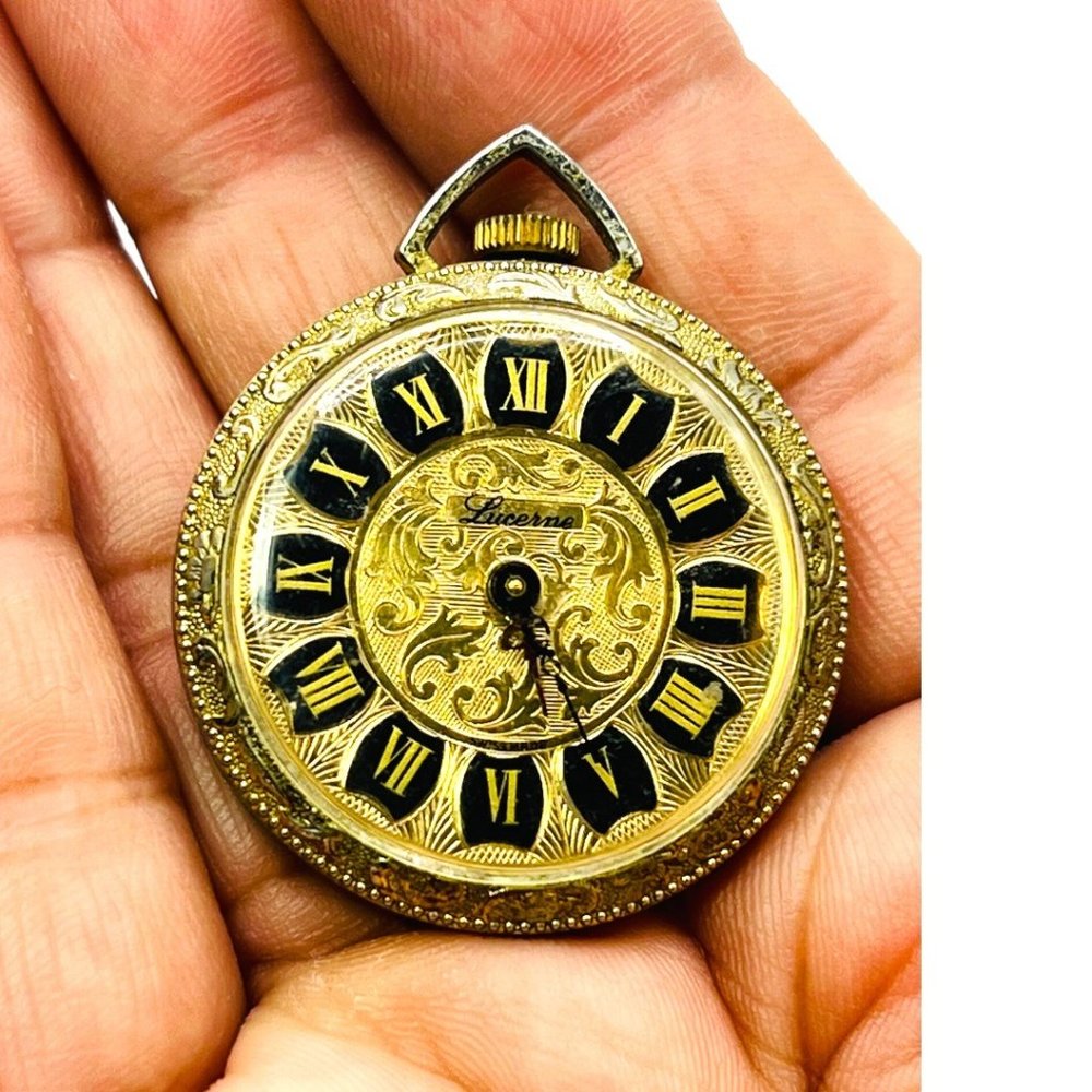 Lucerne Pendant Necklace Pocket Watch. Roman Numerals.Swiss Made.Wind Up.Vintage - Picture 8 of 8